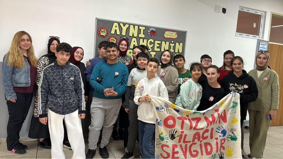 02 Nisan Dünya Otizm Farkındalık Günü